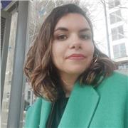 Enseignante certifiée, professeure au collège